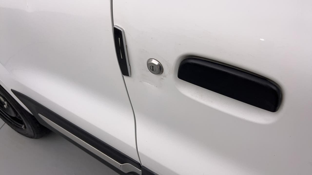 Used 2020 maruti-suzuki S-Presso VXI (O) Petrol Manual dents MINOR SCRATCH