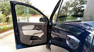 Used 2015 Renault Lodgy [2015-2019] 110 PS RXZ 7 STR Diesel Manual interior LEFT FRONT DOOR OPEN VIEW