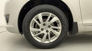 Used 2014 Maruti Suzuki Swift [2011-2015] ZXi ABS Petrol Manual tyres LEFT FRONT TYRE RIM VIEW