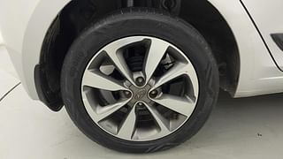 Used 2014 Hyundai Elite i20 [2014-2018] Asta 1.2 Petrol Manual tyres RIGHT REAR TYRE RIM VIEW