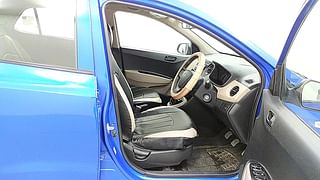 Used 2017 Hyundai Grand i10 [2013-2017] Magna 1.2 Kappa VTVT Petrol Manual interior RIGHT SIDE FRONT DOOR CABIN VIEW