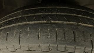 Used 2016 Maruti Suzuki Wagon R 1.0 [2013-2019] LXi CNG Petrol+cng Manual tyres RIGHT FRONT TYRE TREAD VIEW