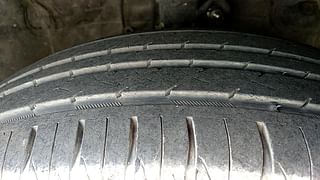 Used 2013 Honda City [2012-2013] V AT (AVN) Petrol Automatic tyres RIGHT FRONT TYRE TREAD VIEW