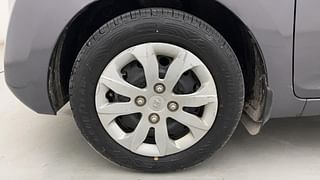 Used 2016 Hyundai Eon [2011-2018] Magna + Petrol Manual tyres LEFT FRONT TYRE RIM VIEW
