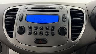 Used 2014 hyundai i10 Sportz 1.1 Petrol Petrol Manual top_features Integrated (in-dash) music system