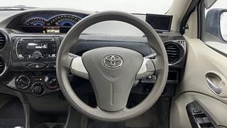 Used 2016 Toyota Etios Liva [2010-2017] V Petrol Manual interior STEERING VIEW