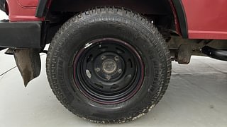 Used 2015 Mahindra Thar [2010-2019] CRDe 4x4 AC Diesel Manual tyres RIGHT REAR TYRE RIM VIEW