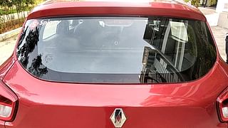 Used 2016 Renault Kwid [2015-2019] 1.0 RXT AMT Opt Petrol Automatic exterior BACK WINDSHIELD VIEW
