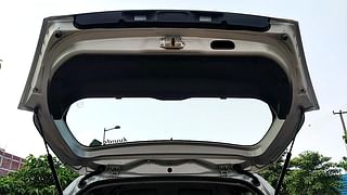 Used 2015 Maruti Suzuki Swift [2011-2017] VDi Diesel Manual interior DICKY DOOR OPEN VIEW