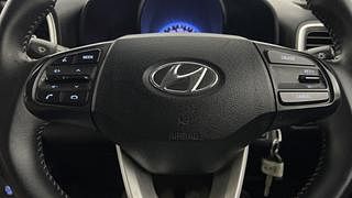 Used 2020 Hyundai Venue [2019-2022] SX 1.0  Turbo Petrol Manual top_features Airbags