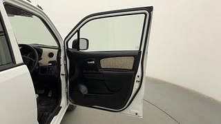 Used 2018 Maruti Suzuki Wagon R 1.0 [2015-2019] VXI AMT Petrol Automatic interior RIGHT FRONT DOOR OPEN VIEW