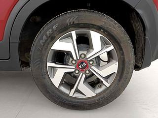 Used 2020 Kia Sonet GTX Plus 1.5 AT Diesel Automatic tyres LEFT REAR TYRE RIM VIEW