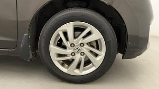 Used 2016 honda Jazz VX Petrol Manual tyres RIGHT FRONT TYRE RIM VIEW