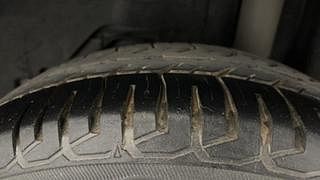 Used 2017 Ford Figo [2015-2019] Trend 1.2 Ti-VCT Petrol Manual tyres LEFT REAR TYRE TREAD VIEW