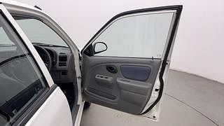 Used 2012 Maruti Suzuki Alto K10 [2010-2014] VXi Petrol Manual interior RIGHT FRONT DOOR OPEN VIEW