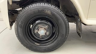 Used 2016 Mahindra Bolero [2011-2020] ZLX BS IV Diesel Manual tyres LEFT FRONT TYRE RIM VIEW