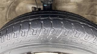 Used 2015 Maruti Suzuki Wagon R 1.0 [2013-2019] LXi CNG Petrol+cng Manual tyres RIGHT FRONT TYRE TREAD VIEW