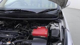 Used 2016 Hyundai Fluidic Verna 4S [2015-2018] 1.6 VTVT SX Petrol Manual engine ENGINE LEFT SIDE HINGE & APRON VIEW