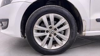 Used 2014 Volkswagen Polo [2013-2015] GT TDI Diesel Manual tyres LEFT FRONT TYRE RIM VIEW