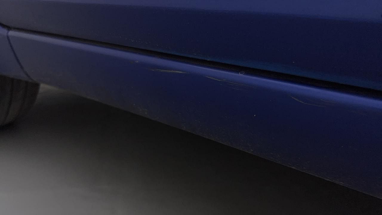 Used 2014 Hyundai Elite i20 [2014-2018] Sportz 1.2 Petrol Manual dents MINOR SCRATCH