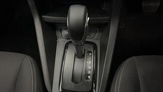 Used 2019 Ford Figo [2019-2021] Titanium AT Petrol Petrol Automatic interior GEAR  KNOB VIEW
