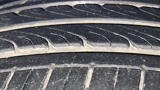 Used 2013 Nissan Sunny [2011-2014] XV Petrol Manual tyres LEFT FRONT TYRE TREAD VIEW