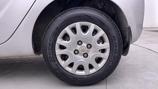 Used 2011 Hyundai i20 [2008-2012] Magna 1.2 Petrol Manual tyres LEFT REAR TYRE RIM VIEW