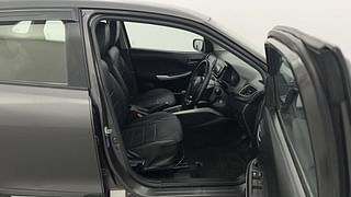 Used 2018 Maruti Suzuki Baleno [2015-2019] Delta Petrol Petrol Manual interior RIGHT SIDE FRONT DOOR CABIN VIEW