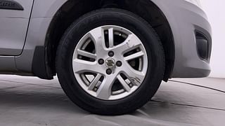 Used 2014 Maruti Suzuki Swift Dzire ZXI Petrol Manual tyres RIGHT FRONT TYRE RIM VIEW