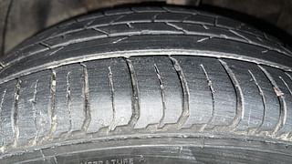 Used 2021 Hyundai New i20 Asta (O) 1.0 Turbo DCT Petrol Automatic tyres LEFT FRONT TYRE TREAD VIEW