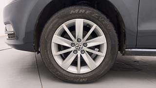 Used 2015 Volkswagen Polo [2015-2019] Highline1.2L (P) Petrol Manual tyres LEFT FRONT TYRE RIM VIEW