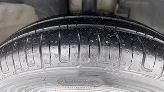 Used 2018 Renault Kwid [2015-2019] RXT Petrol Manual tyres RIGHT FRONT TYRE TREAD VIEW
