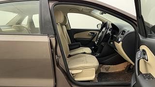 Used 2016 Volkswagen Ameo [2016-2020] Highline1.2L (P) Petrol Manual interior RIGHT SIDE FRONT DOOR CABIN VIEW