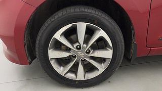 Used 2015 Hyundai Elite i20 [2014-2018] Asta 1.2 (O) Petrol Manual tyres LEFT FRONT TYRE RIM VIEW