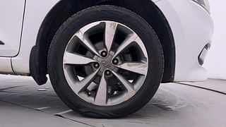 Used 2014 Hyundai Elite i20 [2014-2018] Asta 1.4 CRDI Diesel Manual tyres RIGHT FRONT TYRE RIM VIEW