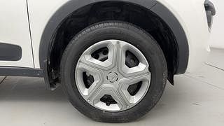 Used 2018 Tata Nexon [2017-2020] XZ Petrol Petrol Manual tyres RIGHT FRONT TYRE RIM VIEW