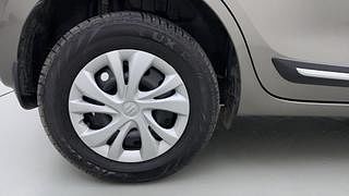 Used 2022 Maruti Suzuki Swift VXI AMT Petrol Automatic tyres RIGHT REAR TYRE RIM VIEW