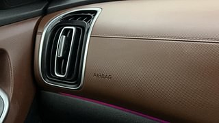 Used 2021 Hyundai Alcazar Platinum (O) 6 STR 2.0 Petrol AT Petrol Automatic top_features Airbags