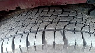 Used 2015 Mahindra Scorpio [2014-2017] S6 Plus Diesel Manual tyres RIGHT REAR TYRE TREAD VIEW