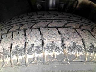 Used 2014 Volkswagen Polo [2014-2020] Comfortline 1.5 (D) Diesel Manual tyres LEFT FRONT TYRE TREAD VIEW