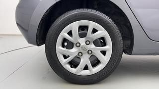 Used 2017 Hyundai Grand i10 [2017-2020] Magna 1.2 CRDi Diesel Manual tyres RIGHT REAR TYRE RIM VIEW