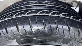 Used 2013 Hyundai Grand i10 [2013-2017] Asta 1.2 Kappa VTVT (O) Petrol Manual tyres LEFT REAR TYRE TREAD VIEW