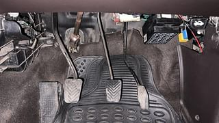 Used 2011 Hyundai Santro Xing [2007-2014] GLS Petrol Manual interior PEDALS VIEW