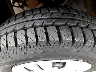 Used 2018 Datsun Go Plus [2014-2019] T Petrol Manual tyres LEFT FRONT TYRE TREAD VIEW