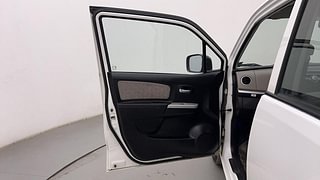 Used 2016 Maruti Suzuki Wagon R 1.0 [2010-2019] VXi Petrol Manual interior LEFT FRONT DOOR OPEN VIEW