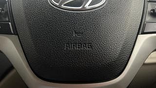 Used 2019 Hyundai Verna [2017-2020] 1.6 VTVT SX Petrol Manual top_features Airbags
