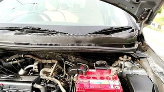 Used 2013 Hyundai Verna [2011-2015] Fluidic 1.6 VTVT SX Petrol Manual engine ENGINE LEFT SIDE HINGE & APRON VIEW