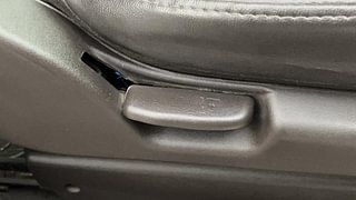Used 2010 Hyundai Santro Xing [2007-2014] GLS Petrol Manual top_features Seat adjustment