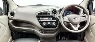 Used 2017 Datsun Redi-GO [2015-2019] T (O) Petrol Manual interior DASHBOARD VIEW