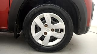 Used 2016 Renault Kwid [2015-2019] RXT Petrol Manual tyres RIGHT FRONT TYRE RIM VIEW
